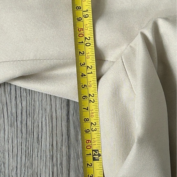 Chaps Light Weight Off White Suit - Picture 14 of 16